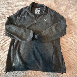 American Eagle Outfitters Men's Black 1/4 Zip Fleece